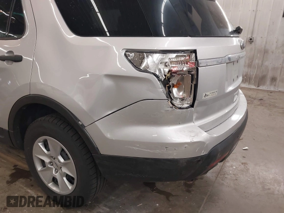 2013 Ford Explorer z VIN 1FM5K8B89DGB30076, wystawiony jako IAAI lot #42274929 z przebiegiem 268 795 mil mil oraz . Historia ofert i sprzedaży dostępna na DreamBid. Obrazek 6.
