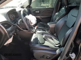2019 Jeep Cherokee Latitude Plus с VIN 1C4PJLLB5KD110886, выставлен на аукционе Copart как лот 51646515 с пробегом 54 691 миль миль и Списание • Salvage title. История ставок и продаж доступна на DreamBid. Изображение 7.