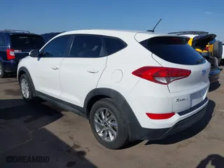 2016 Hyundai Tucson SE with VIN KM8J23A48GU212421, listed as a IAAI auction lot 42072562 with 63,745 mi miles. Bid and sale history available at carsss.com. Image 3.