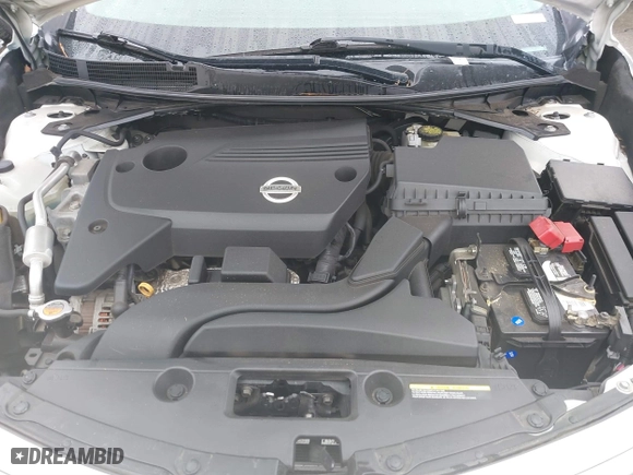 2014 Nissan Altima 2.5 SV with VIN 1N4AL3AP3EC319882, listed as a IAAI auction lot 41563324 with 108,121 mi miles. Bid and sale history available at carsss.com. Image 10.