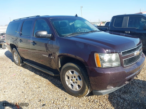 2009 Chevrolet Suburban LS with VIN 1GNFC16019R213344, listed as a IAAI auction lot 41660083 with 337,734 mi miles. Bid and sale history available at carsss.com. Image 1.
