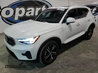 2025 Volvo XC40 Core Bright Theme with VIN YV4L12UJ8S2473304, listed as a Copart auction lot 87471884 with 8,659 mi miles and Clean title. Bid and sale history available at DreamBid. Image 1.