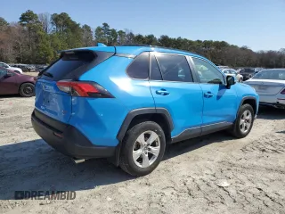 2020 Toyota RAV4 XLE with VIN JTMP1RFV9LD051383, listed as a Copart auction lot 48625755 with 16,715 mi miles and Salvage Title. Bid and sale history available at carsss.com. Image 3.