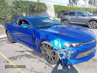 2018 Chevrolet Camaro 1LT with VIN 1G1FB1RX9J0145381, listed as a IAAI auction lot 41432167 with 61,175 mi miles. Bid and sale history available at carsss.com. Image 1.