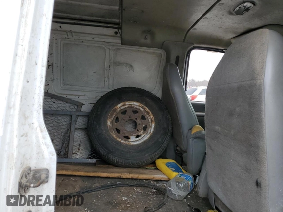2003 Ford Econoline Cargo with VIN 1FTSS34F33HB68059, listed as a Copart auction lot 42152655 with 435,486 mi miles and Clean Title. Bid and sale history available at DreamBid. Image 11.