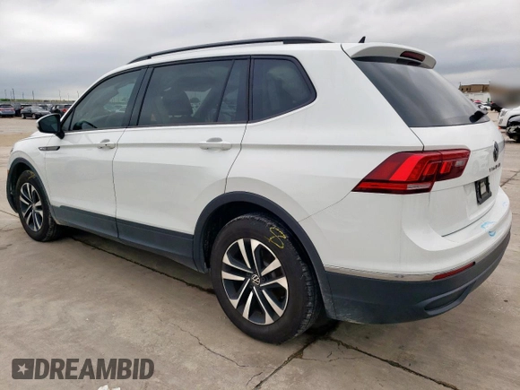 2024 Volkswagen Tiguan S with VIN 3VVRB7AX4RM026540, listed as a Copart auction lot 55816075 with 5,500 mi miles and Salvage title. Bid and sale history available at DreamBid. Image 2.
