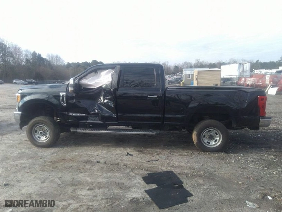2017 Ford Super Duty F-250 SRW Lariat with VIN 1FT7W2BT4HEC54583, listed as a IAAI auction lot 41419192 with 125,863 mi miles. Bid and sale history available at carsss.com. Image 14.