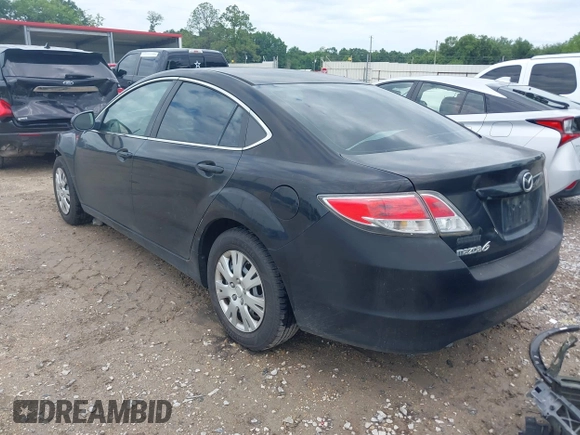 2010 Mazda 6 i Sport with VIN 1YVHZ8BH9A5M12698, listed as a IAAI auction lot 39521538 with 175,114 mi miles. Bid and sale history available at carsss.com. Image 3.