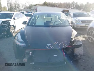 2019 Tesla Model 3 Mid Range z VIN 5YJ3E1EA4KF317872, wystawiony jako IAAI lot #41491269 z przebiegiem 90 772 mil mil oraz . Historia ofert i sprzedaży dostępna na DreamBid. Obrazek 11.