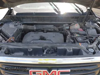 2018 GMC Acadia SLE with VIN 1GKKNKLA3JZ238386, listed as a IAAI auction lot 42002272 with 1 mi miles. Bid and sale history available at carsss.com. Image 10.