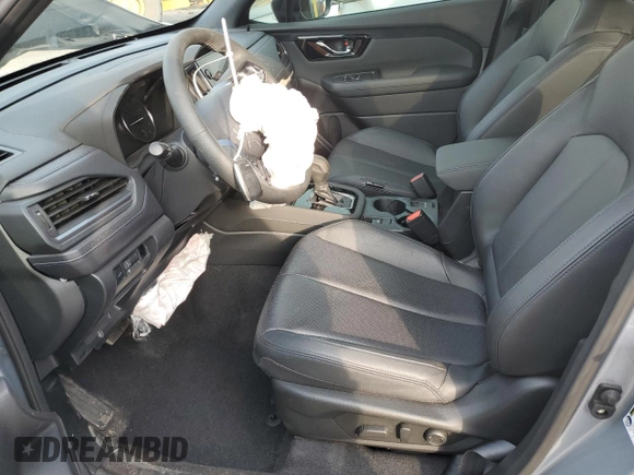 2025 Subaru Forester Limited with VIN JF2SLDRC0SH449348, listed as a Copart auction lot 60106905 with 3,909 mi miles and Salvage title. Bid and sale history available at DreamBid. Image 7.