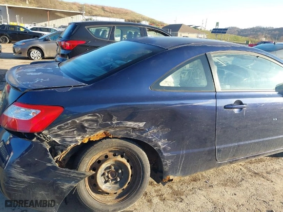 2007 Honda Civic Cpe LX with VIN 2HGFG12617H549064, listed as a IAAI auction lot 41880727 with 158,962 mi miles. Bid and sale history available at carsss.com. Image 6.