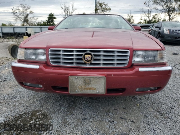 2001 Cadillac Eldorado ESC z VIN 1G6EL12Y11B103541, wystawiony jako Copart lot #45219055 z przebiegiem 46 179 mil mil oraz Tytuł czysty. Historia ofert i sprzedaży dostępna na DreamBid. Obrazek 5.