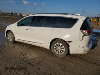 2018 Chrysler Pacifica Touring L with VIN 2C4RC1BG8JR124054, listed as a Copart auction lot 49787405 with 123,801 mi miles and Salvage Title. Bid and sale history available at DreamBid. Image 2.
