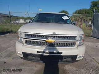 2013 Chevrolet Silverado 1500 LTZ with VIN 3GCPKTE76DG268911, listed as a IAAI auction lot 41977057 with 123,641 mi miles. Bid and sale history available at carsss.com. Image 12.