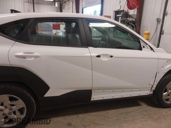 2024 Hyundai Kona SE with VIN KM8HA3AB5RU121514, listed as a IAAI auction lot 41431094 with 5,382 mi miles. Bid and sale history available at carsss.com. Image 14.