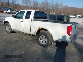 2010 Nissan Frontier SE z VIN 1N6AD0CW2AC437777, wystawiony jako IAAI lot #41412980 z przebiegiem 224 829 mil mil oraz . Historia ofert i sprzedaży dostępna na DreamBid. Obrazek 3.