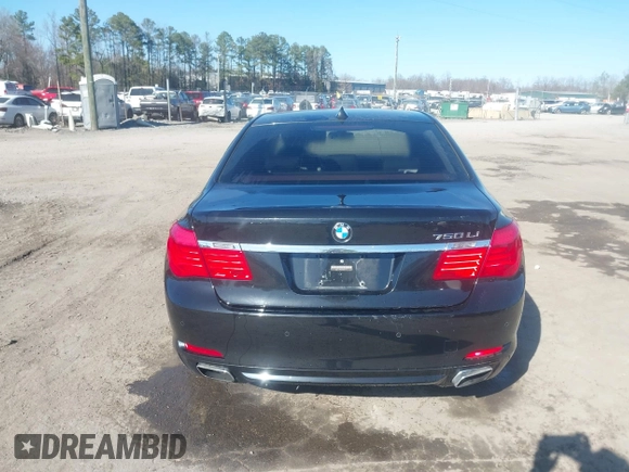 2011 BMW 7 Series 750Li xDrive with VIN WBAKC8C53BC433865, listed as a IAAI auction lot 41823357 with 122,476 mi miles. Bid and sale history available at carsss.com. Image 16.