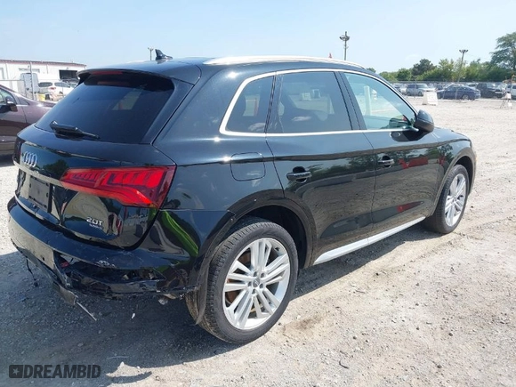 2018 Audi Q5 Premium Plus with VIN WA1BNAFYXJ2146855, listed as a IAAI auction lot 40171757 with 35,458 mi miles. Bid and sale history available at carsss.com. Image 4.