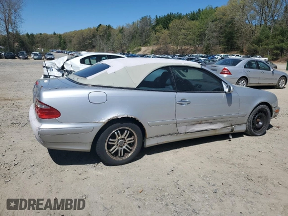 2003 Mercedes-Benz CLK 320 with VIN WDBLK65G23T135725, listed as a Copart auction lot 54460475 with 188,136 mi miles and Clean Title. Bid and sale history available at carsss.com. Image 3.