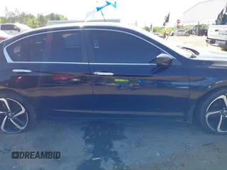 2014 Honda Accord LX z VIN 1HGCR2F32EA227788, wystawiony jako IAAI lot #42039644 z przebiegiem 163 567 mil mil oraz . Historia ofert i sprzedaży dostępna na DreamBid. Obrazek 14.