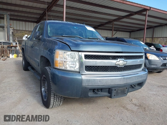 2007 Chevrolet Silverado 1500 LT w/1LT with VIN 2GCEC19J571562893, listed as a IAAI auction lot 41420449 with 246,613 mi miles. Bid and sale history available at carsss.com. Image 1.