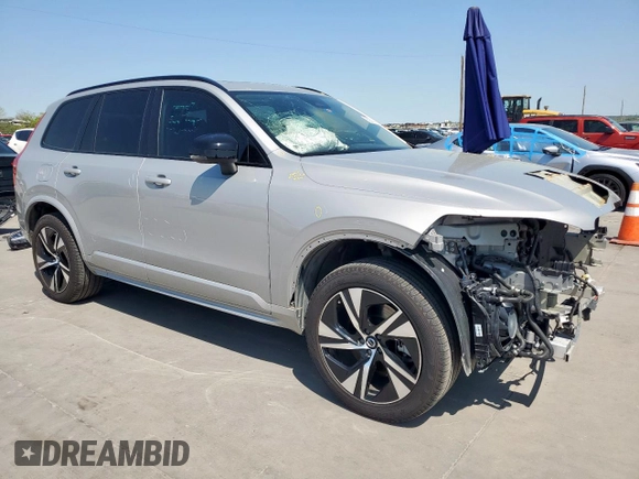 2023 Volvo XC90 with VIN YV4H60CW5P1950440, listed as a Copart auction lot 50831685 with 25,524 mi miles and Salvage Title. Bid and sale history available at DreamBid. Image 4.