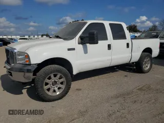 1999 Ford F-350 XL z VIN 1FTSW31FXXEA39333, wystawiony jako Copart lot #42924055 z przebiegiem Nie podano mil oraz Czysty tytuł • Clean title. Historia ofert i sprzedaży dostępna na DreamBid. Obrazek 1.