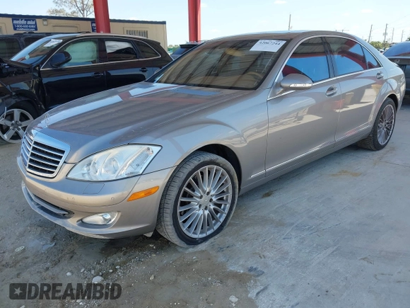 2008 Mercedes-Benz S 550 with VIN WDDNG71X98A232419, listed as a IAAI auction lot 42067244 with 140,192 mi miles and . Bid and sale history available at DreamBid. Image 2.