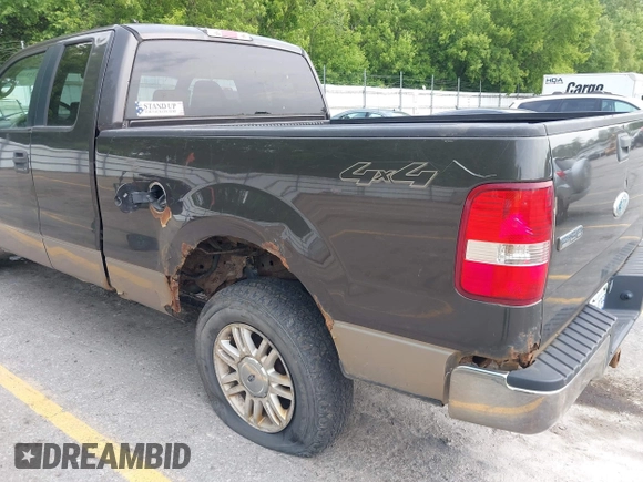 2006 Ford F-150 XLT z VIN 1FTPX145X6NA17017, wystawiony jako IAAI lot #42412659 z przebiegiem 218 939 mil mil oraz . Historia ofert i sprzedaży dostępna na DreamBid. Obrazek 6.