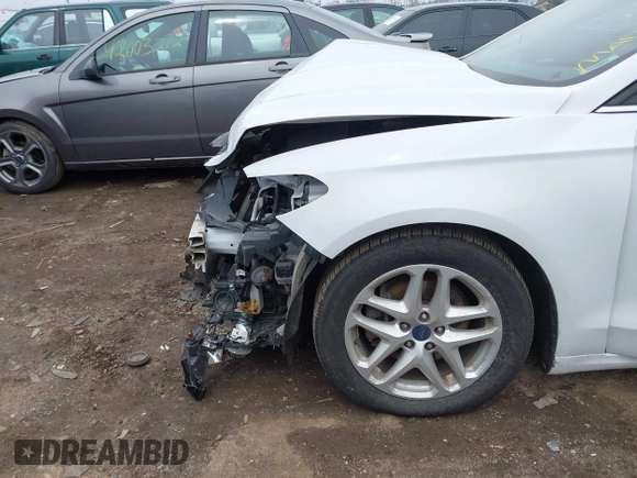 2016 Ford Fusion SE with VIN 1FA6P0H70G5105051, listed as a IAAI auction lot 42002630 with 178,851 mi miles. Bid and sale history available at carsss.com. Image 6.