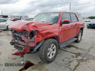 2017 Toyota 4Runner SR5 with VIN JTEZU5JR0H5161044, listed as a Copart auction lot 60786415 with 145,247 mi miles and Salvage title. Bid and sale history available at DreamBid. Image 1.