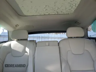 2024 Volvo XC60 Ultimate Dark Theme с VIN YV4L12RM9R1714600, выставлен на аукционе Copart как лот 77959124 с пробегом 21 836 миль миль и Списание • Salvage title. История ставок и продаж доступна на DreamBid. Изображение 10.
