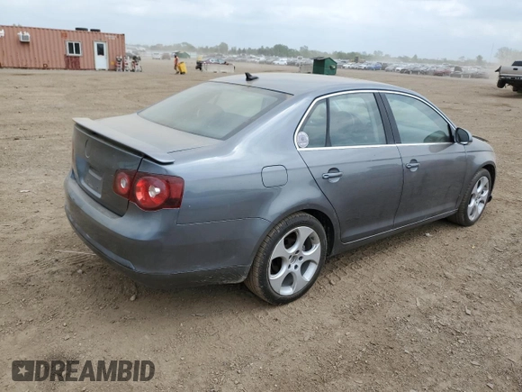 2008 Volkswagen Jetta SE z VIN 3VWRM71K08M099347, wystawiony jako Copart lot #57061795 z przebiegiem 129 225 mil mil oraz Szkoda całkowita • Salvage title. Historia ofert i sprzedaży dostępna na DreamBid. Obrazek 3.