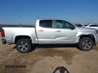 2018 Chevrolet Colorado 2WD LT z VIN 1GCGSCEN5J1300840, wystawiony jako IAAI lot #41997279 z przebiegiem 75 705 mil mil oraz . Historia ofert i sprzedaży dostępna na DreamBid. Obrazek 14.