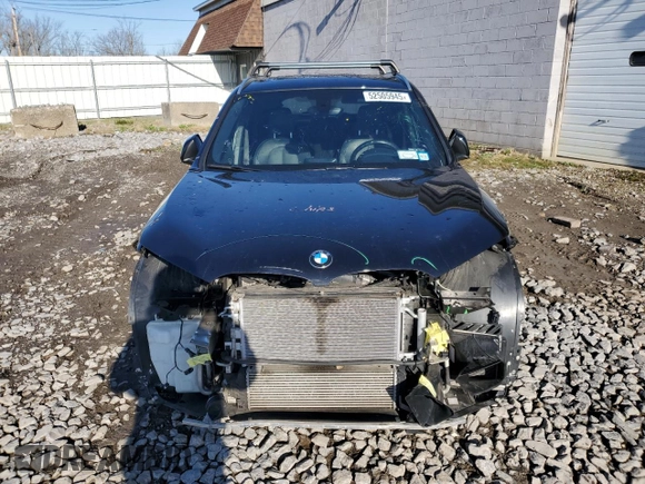 2018 BMW X1 xDrive28i with VIN WBXHT3C32J5F89399, listed as a Copart auction lot 52505945 with 63,677 mi miles and Salvage Title. Bid and sale history available at carsss.com. Image 5.