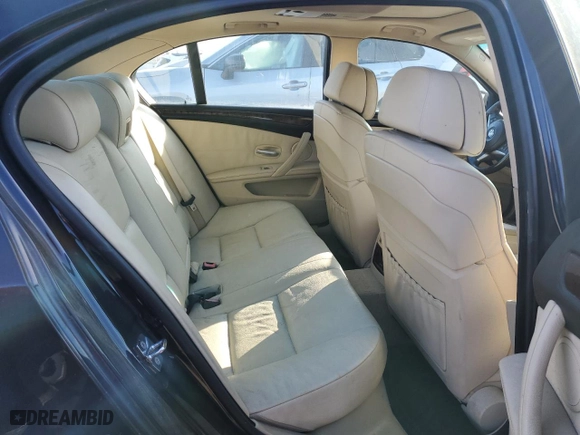 2008 BMW 5 Series 535xi with VIN WBANV93538CZ64120, listed as a Copart auction lot 47214195 with 204,719 mi miles and Clean Title. Bid and sale history available at carsss.com. Image 10.