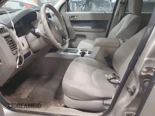 2010 Mercury Mariner z VIN 4M2CN9BG1AKJ04266, wystawiony jako Copart lot #43746595 z przebiegiem Nie podano mil oraz Szkoda całkowita • Salvage title. Historia ofert i sprzedaży dostępna na DreamBid. Obrazek 7.
