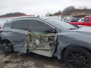 2023 Nissan Murano SV z VIN 5N1AZ2BS2PC106569, wystawiony jako IAAI lot #41506051 z przebiegiem 11 926 mil mil oraz . Historia ofert i sprzedaży dostępna na DreamBid. Obrazek 6.