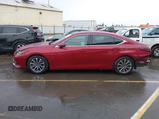 2022 Lexus ES 350 z VIN 58ACZ1B15NU119942, wystawiony jako IAAI lot #41785863 z przebiegiem 42 854 mil mil oraz . Historia ofert i sprzedaży dostępna na DreamBid. Obrazek 14.