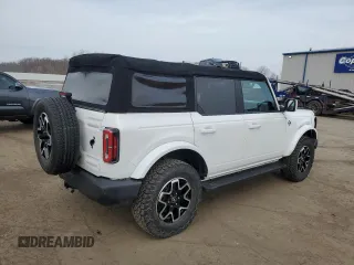 2021 Ford Bronco with VIN 1FMDE5DH7MLA63161, listed as a Copart auction lot 49445395 with 37,549 mi miles and Salvage Title. Bid and sale history available at carsss.com. Image 3.