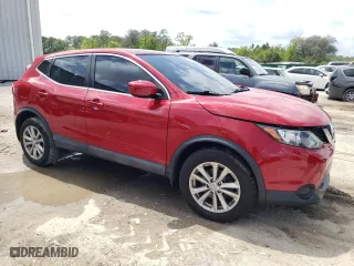2017 Nissan Rogue Sport SV with VIN JN1BJ1CP7HW014400, listed as a Copart auction lot 51211235 with 68,732 mi miles and Salvage Title. Bid and sale history available at carsss.com. Image 4.