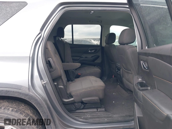 2019 Chevrolet Traverse LT Cloth with VIN 1GNERGKW9KJ221638, listed as a IAAI auction lot 41913049 with 151,632 mi miles. Bid and sale history available at carsss.com. Image 8.