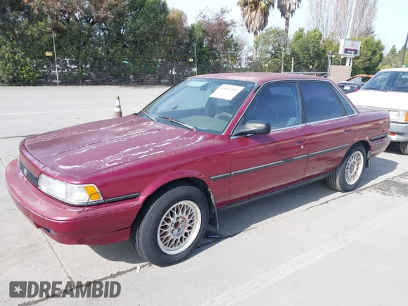 1991 Toyota Camry z VIN JT2SV21E0M3462782, wystawiony jako IAAI lot #41841451 z przebiegiem 214 611 mil mil oraz . Historia ofert i sprzedaży dostępna na DreamBid. Obrazek 6.