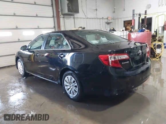 2013 Toyota Camry L with VIN 4T4BF1FK6DR319053, listed as a IAAI auction lot 41644408 with 125,313 mi miles. Bid and sale history available at carsss.com. Image 3.