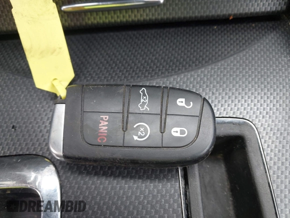 2014 Chrysler 300 S z VIN 2C3CCAGG1EH161994, wystawiony jako IAAI lot #42311014 z przebiegiem 168 002 mil mil oraz . Historia ofert i sprzedaży dostępna na DreamBid. Obrazek 11.