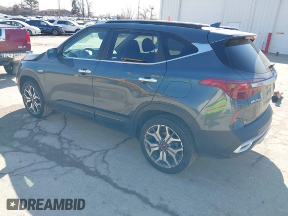 2021 Kia Seltos SX with VIN KNDETCA24M7116667, listed as a IAAI auction lot 41787967 with 67,954 mi miles. Bid and sale history available at carsss.com. Image 3.