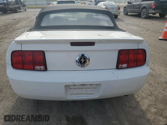 2008 Ford Mustang Deluxe с VIN 1ZVHT84NX85165449, выставлен на аукционе Copart как лот 54366435 с пробегом 163 859 миль миль и Списание • Salvage title. История ставок и продаж доступна на DreamBid. Изображение 6.