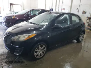 2014 Mazda 2 Sport z VIN JM1DE1KY8E0177639, wystawiony jako Copart lot #52506135 z przebiegiem 177 736 mil mil oraz Szkoda całkowita • Salvage title. Historia ofert i sprzedaży dostępna na DreamBid. Obrazek 1.