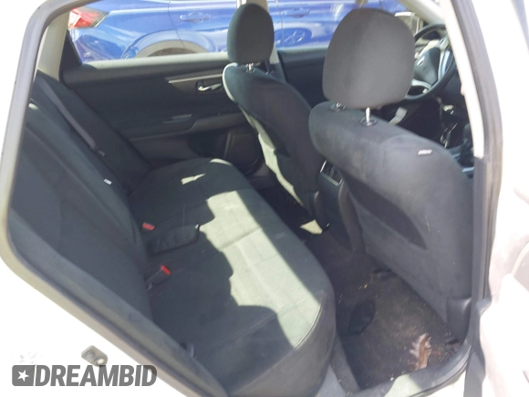 2015 Nissan Altima SV z VIN 1N4AL3AP9FC233381, wystawiony jako IAAI lot #42053865 z przebiegiem 176 593 mil mil oraz . Historia ofert i sprzedaży dostępna na DreamBid. Obrazek 8.
